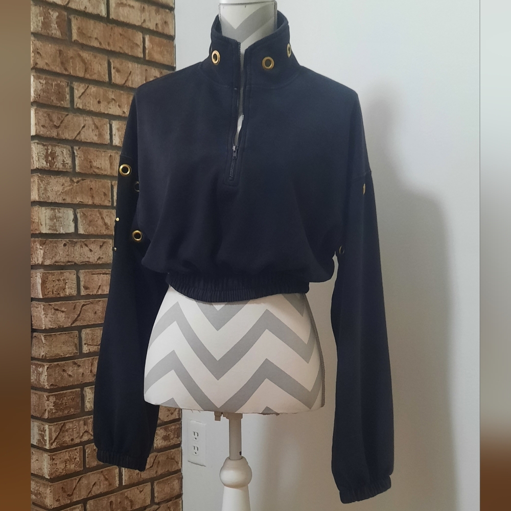 Customized Cropped L/S Sweatshirt